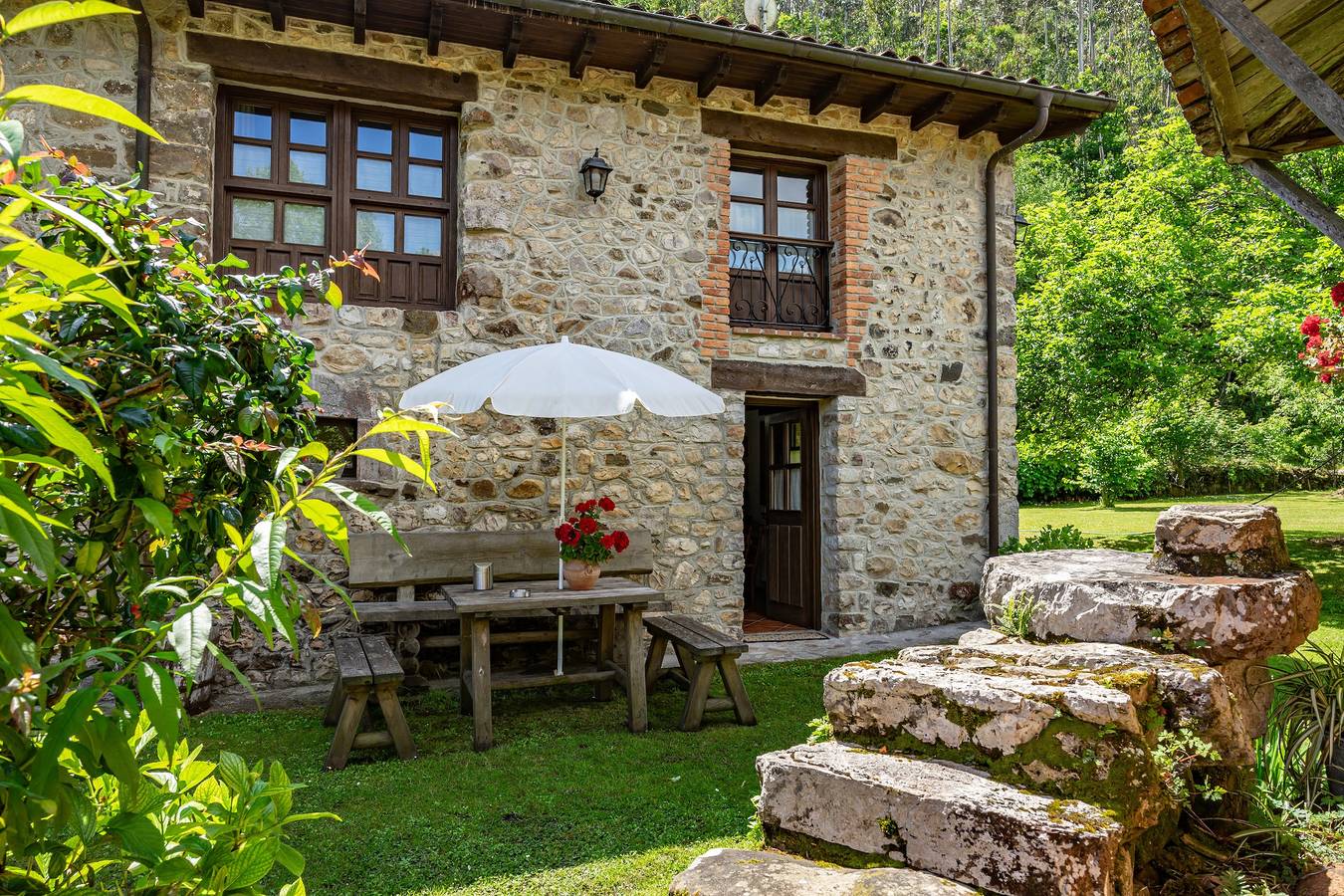 Ferienhaus 'Casa De Aldea La Venta Los Probes' mit Bergblick, Terrasse & Wlan in Llanes, Costa Verde (Spanien)