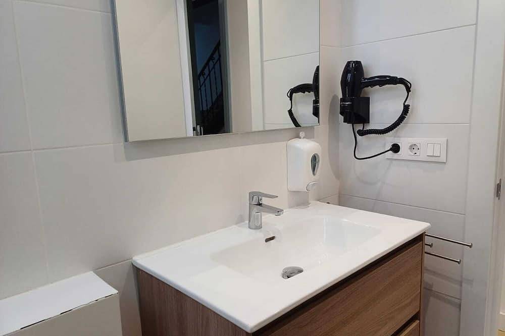 Apartamento entero, Lv11 Apartamento cerca de la playa, con solárium in Centro Barcelona, Barcelona