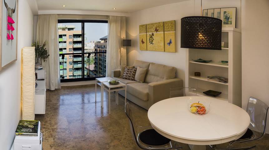 Ferienwohnung für 4 Personen, mit Pool und Balkon sowie Garten, kinderfreundlich in Valencia - 2