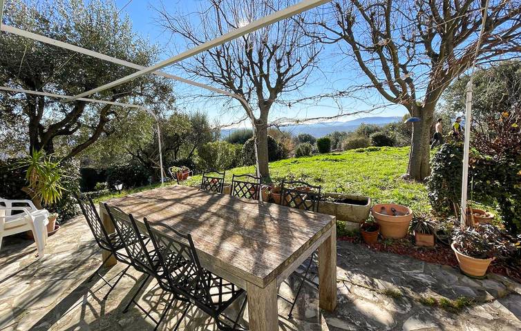 Appartement moderne 2 chambres avec piscine et Wi-Fi, près de Moondi's et La Camandre in Fayence, Région de Draguignan