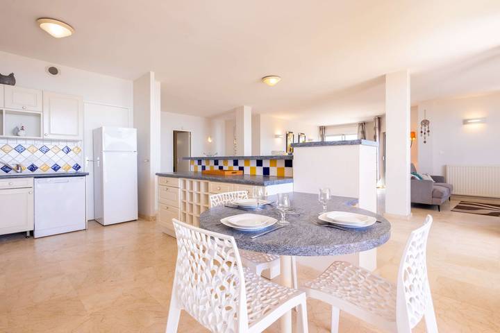 Gîte pour 6 personnes, avec balcon/terrasse, adapté aux familles dans Plage Centrale (Valras-Plage) - 3
