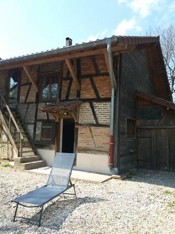 Maison de campagne pour 10 personnes, avec jardin et vue à Montpont-en-Bresse