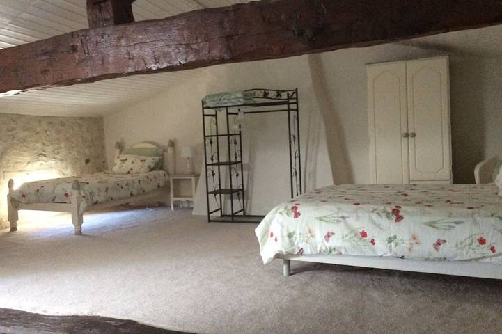 Gîte pour 4 personnes, avec terrasse, animaux acceptés à Édon (Charente) - 3