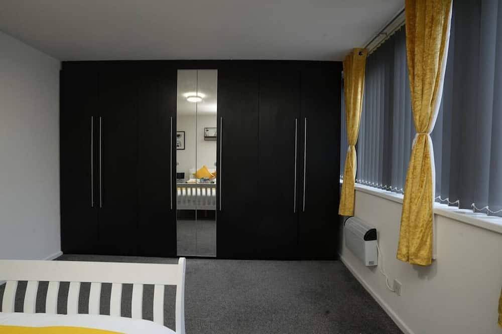 Entire apartment, Cosy Spacious one bedroom Apartment *Long stays welcome* in Dunstable (Bedfordshire), Chiltern Hills