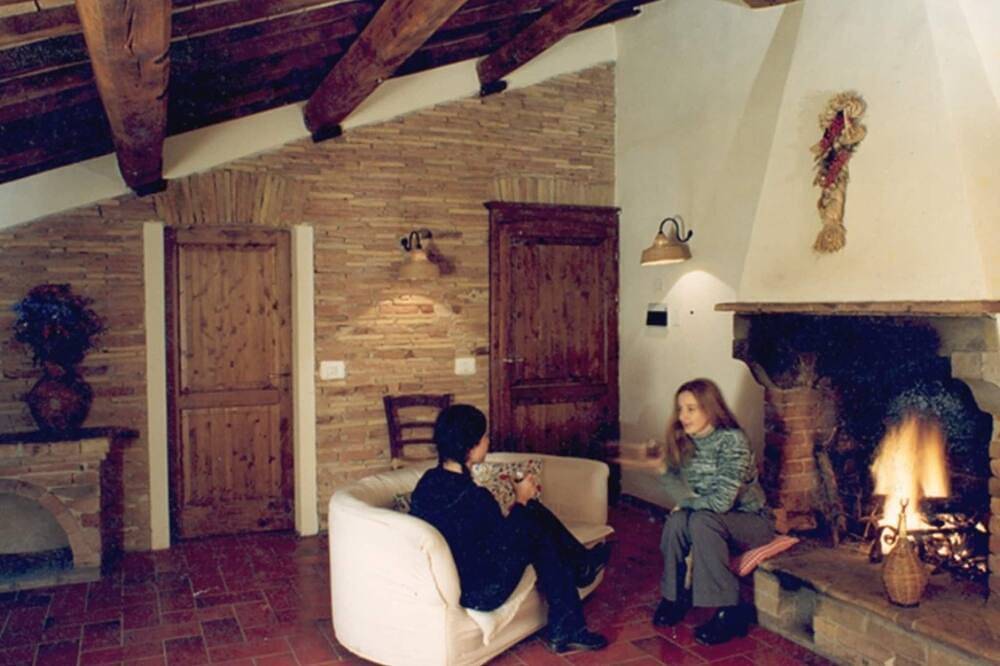 Farmhouse in Umbertide with Pool in Umbertide, Valtiberina
