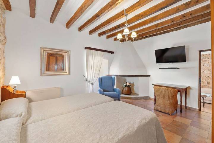 Finca für 18 Personen, mit Balkon und Garten in Bunyola - 3