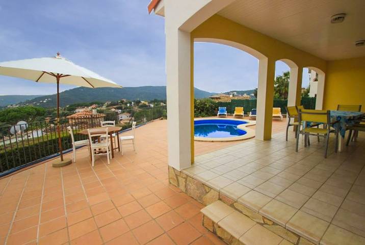 Casa rural para 6 personas, con Terraza en La Bisbal del Ampurdán - 4
