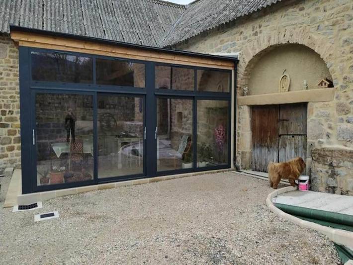 Gîte pour 12 personnes, avec terrasse ainsi que jardin et piscine, adapté aux familles à Saint-Étienne-du-Valdonnez - 3