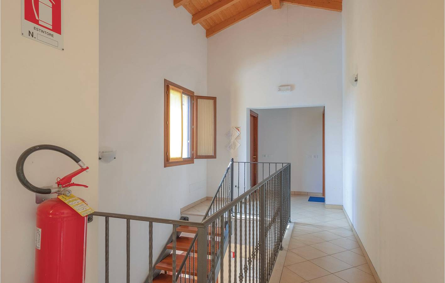 Appartamento intero, Accogliente appartamento a bordo piscina con parcheggio e Wi-Fi in Ariano nel Polesine, Polesine