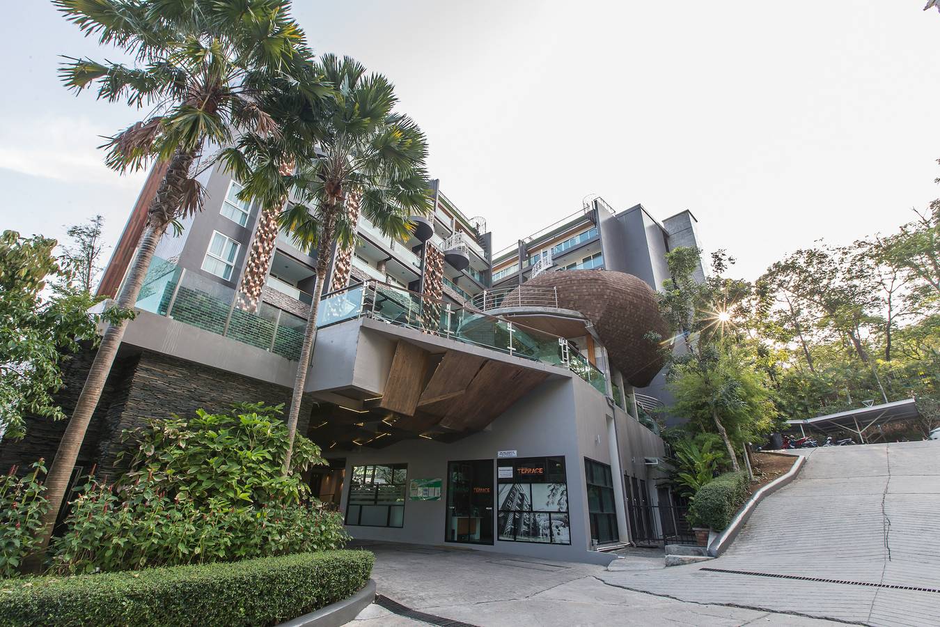 Entire apartment, Emerald 215 - Studio with Balcony and shared Pool in Patong Beach, Phuket Province