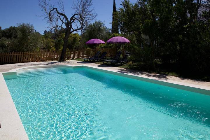 Maison d’hôte pour 5 personnes, avec Terrasse et Jardin ainsi que Piscine et Vue dans Quelfes