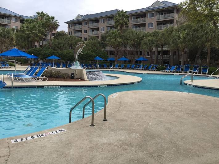 Hotel for 8 people, with garden and pool as well as hot tub in Hilton Head Island
