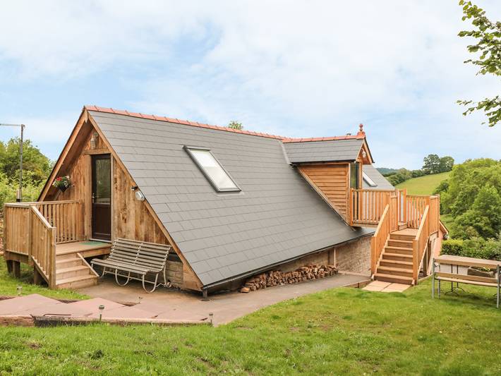 Log cabin for 2 people in Herefordshire