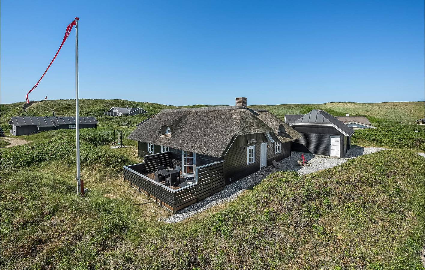 Feriehus for 8 personer med terrasse in Årgab, Holmsland Klit