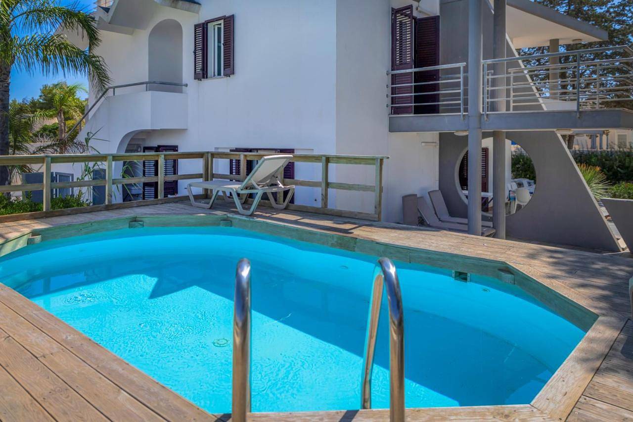 Vele del Pizzo - piscina in Gallipoli, Golfo di Taranto