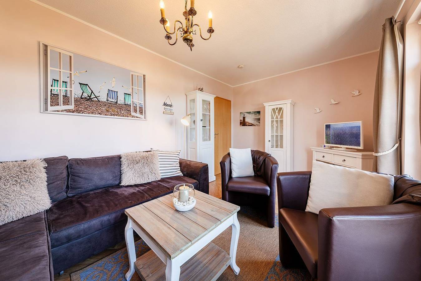 Ganze Wohnung, Ferienwohnung "Windjammer" im Ortskern von Ahrenshoop ca. 65 m² für 2-5 Personen in Ahrenshoop, Fischland