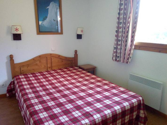 Chalet pour 4 personnes, avec vue ainsi que terrasse et piscine à Puy-Saint-Vincent - 4