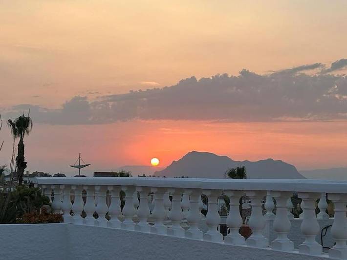 Apartamento de vacaciones para 4 personas, con vistas además de piscina y terraza, Se admiten mascotas - 1