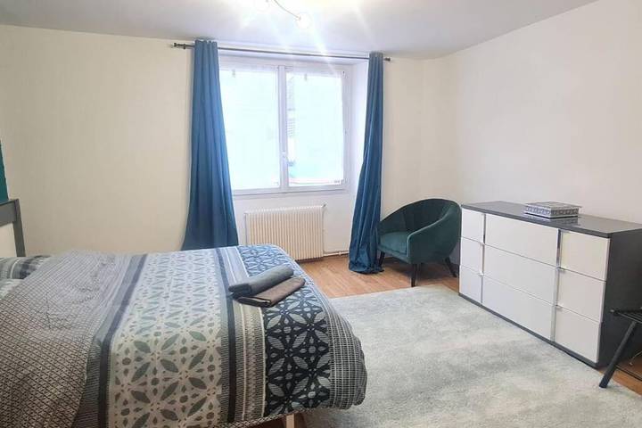Gîte pour 9 personnes, avec terrasse, animaux acceptés à La Chapelle-en-Serval - 3