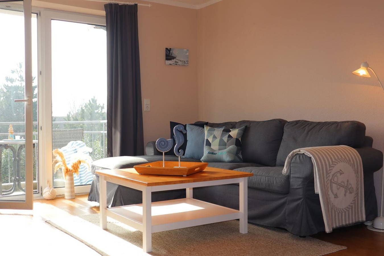 Ganze Wohnung, Ferienwohnung "Ankerplatz" – Nordseeurlaub mit Balkon & Strandkorb inklusive in Cappel-Neufeld, Nordholz