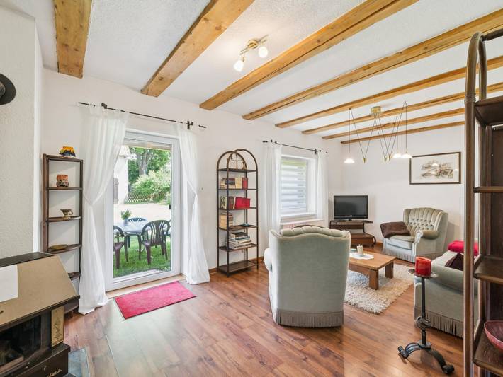 Ganze Wohnung, Geräumige Ferienwohnung im Harz mit Garten in Thale, Harzvorland