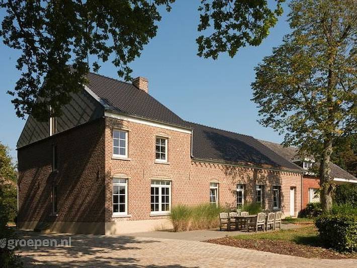 Ferienhaus für 30 Personen, mit Balkon/Terrasse und Terrasse in Flandern