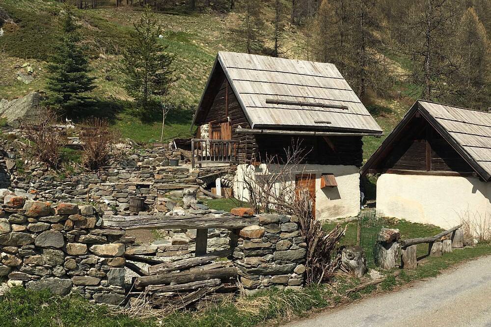 Chalet D'Alpage The Little Fontcouverte 1800m alt Névache Vallée de la Clarée in Névache, Parque Nacional de los Ecrins