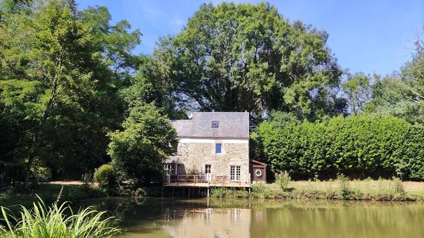 Location de vacances pour 5 personnes, avec Terrasse et Jardin ainsi que Vue sur le lac et Vue à Courcy - 3