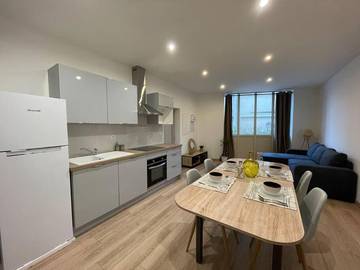 Gîte pour 4 personnes, avec terrasse à Orgelet