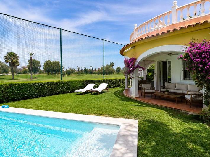 Chalet para 6 personas, con Balcón y Jacuzzi además de Terraza y Jardín en Safor
