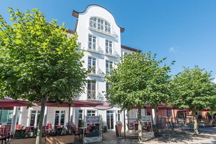 Apartamento vacacional entero, Villa Helene, Whg. 12 in Ostseebad Binz, Binz