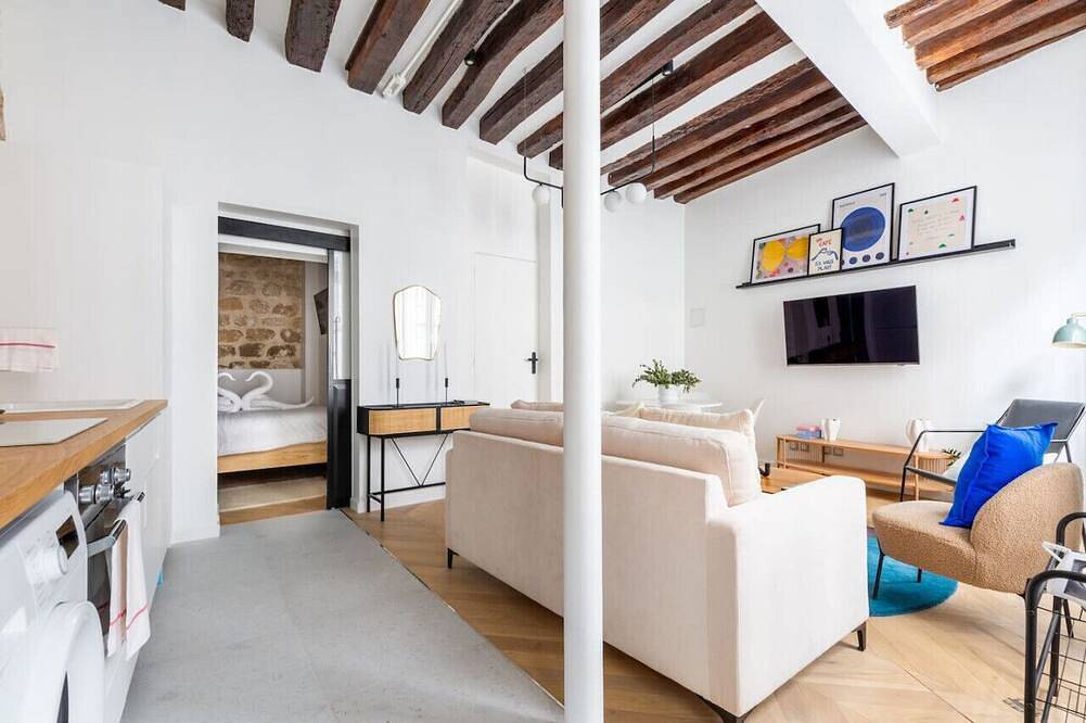 Entire apartment, Typical Parisian Apart#Quatier Latin#Notre Dame# in Paris, Ile de France