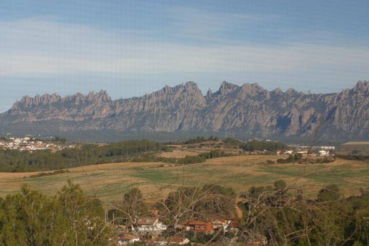Albergue para 2 personas, con vistas además de jardín y piscina en Cataluña - 3