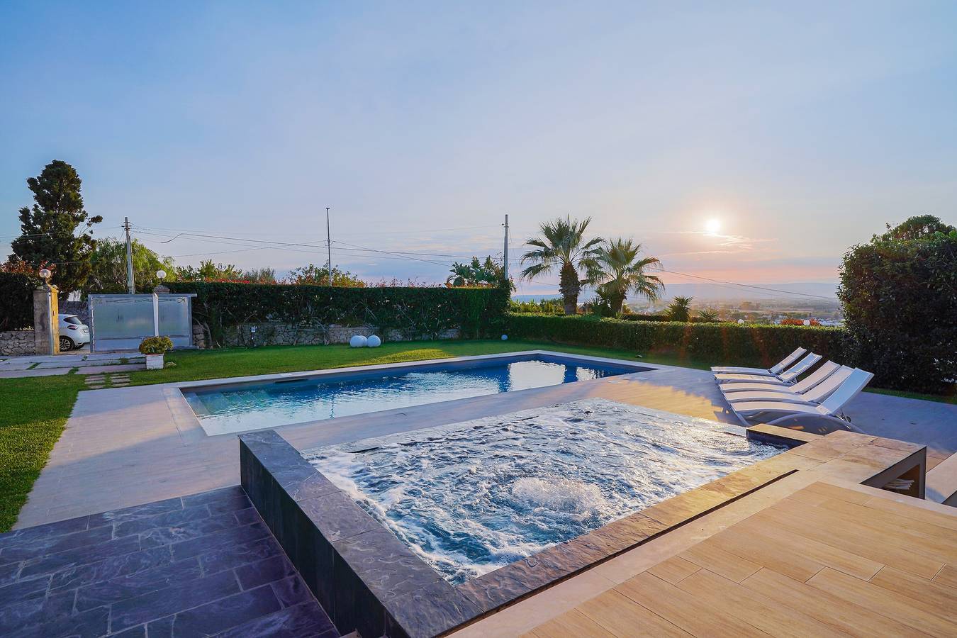Villa Opulentia mit Pool und Meerblick in Plemmirio, Syrakus