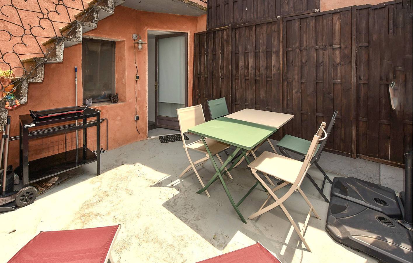 Acogedor apartamento cerca del restaurante UMAMI y del canal de La Sorgue in L'Isle-sur-la-Sorgue, Vaucluse