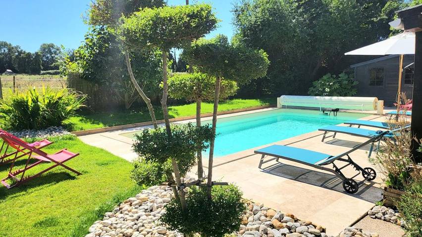 Location de vacances pour 8 personnes, avec piscine ainsi que jardin et jacuzzi à Saint-Philbert-des-Champs - 2