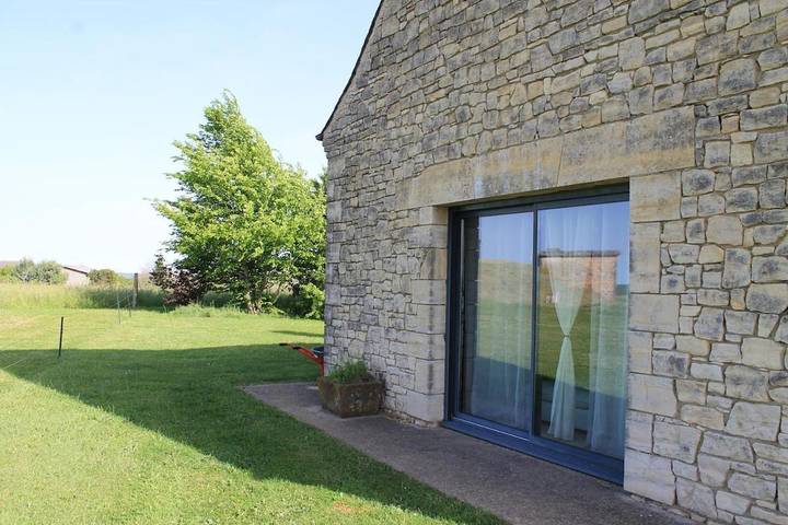 Location de vacances pour 12 personnes, avec piscine ainsi que vue et jardin à Saint-Robert - 4