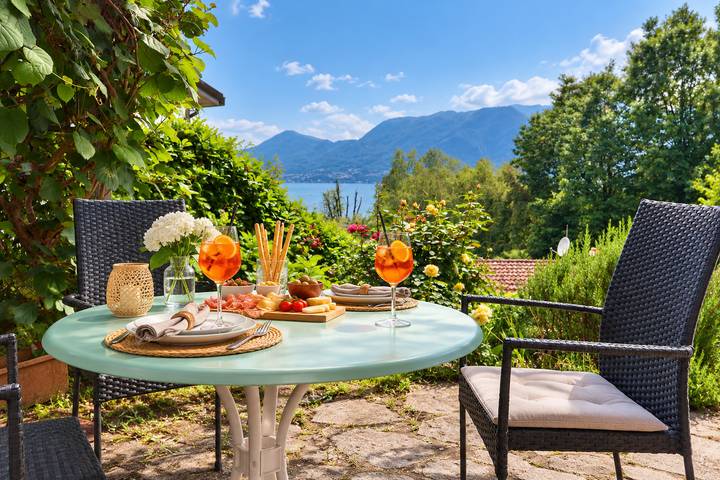 Maison de vacances pour 4 personnes avec piscine in Luino, Comune di Luino