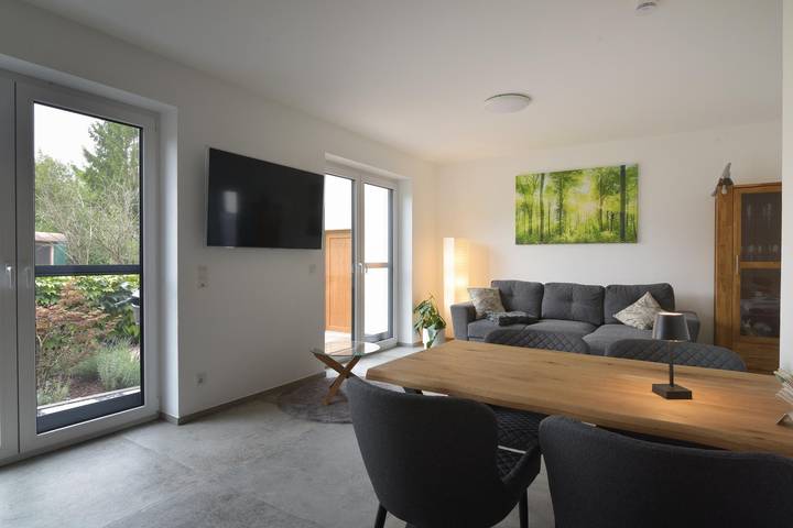 Ferienwohnung für 4 Personen, mit Terrasse und Garten in Niederstedem