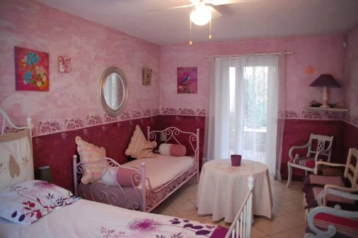 Location de vacances pour 4 personnes, avec jardin et terrasse à Le Puy-Sainte-Réparade - 2