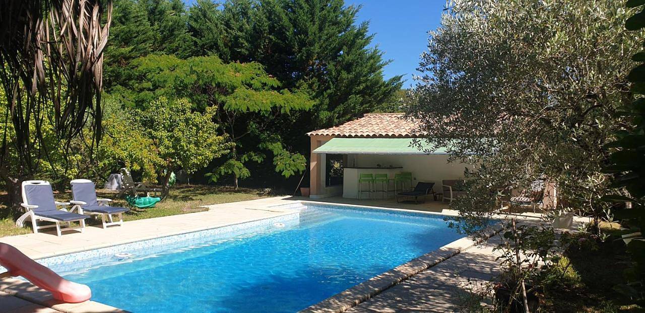 Location saisonnière in Pierrevert, Regionaler Naturpark Luberon