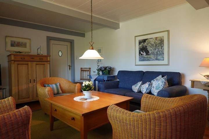 Ferienhaus für 5 Personen, mit Terrasse und Garten in Süderende - 3