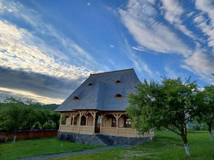Gîte pour 2 personnes, avec jardin et vue dans Breb