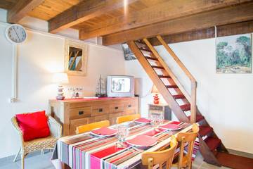 Gîte pour 4 Personnes dans Saint-Étienne-du-Valdonnez, Région de Mende, Photo 4