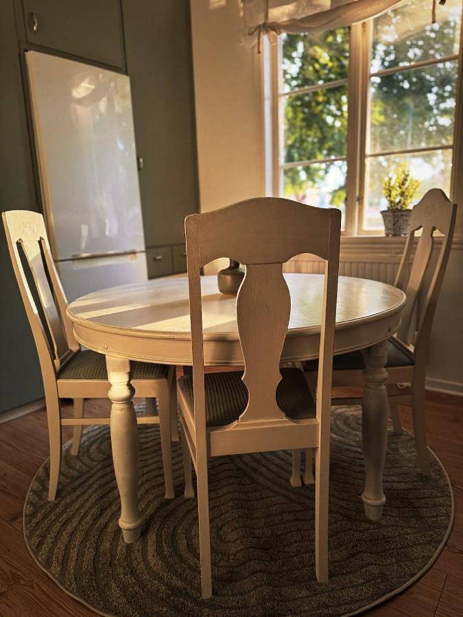 Ferienhaus für 4 Personen, mit Terrasse und Garten sowie Seeblick und Ausblick in Hjo - 3