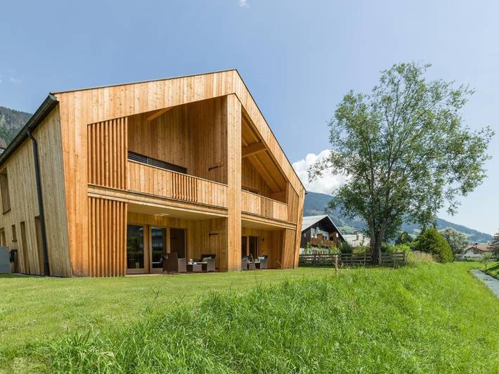 Chalet für 8 Personen, mit Sauna und Garten sowie Ausblick