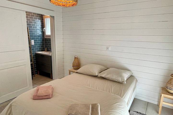 Welcoming new architects house with jacuzzi in Hourtin Plage, Hourtin