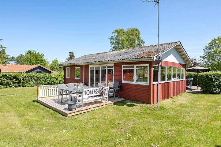 Ferienhaus für 8 Personen, mit Terrasse und Garten auf Langeland - 2