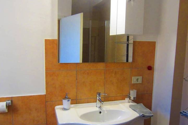 Appartamento intero, Casa dei Sogni d'Oro - Appart. Nidastore con piscina 12x6 m - vista panoramica in Arcevia, Provincia di Ancona