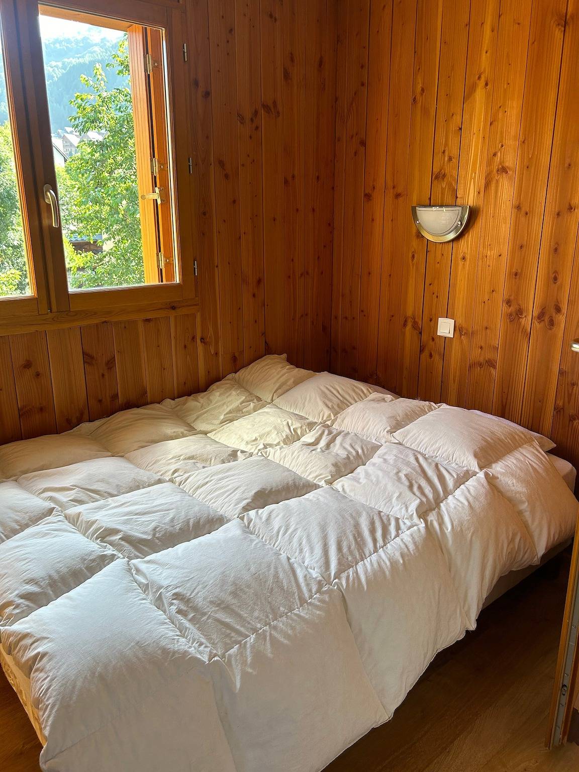 Entire apartment, Apartment 'La Sétaz' with Mountain View, Private Terrace and Wi-Fi in Valloire, Saint-Jean-de-Maurienne region